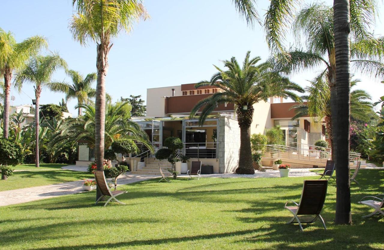 No Tag Urban Hotel Trani Exterior photo